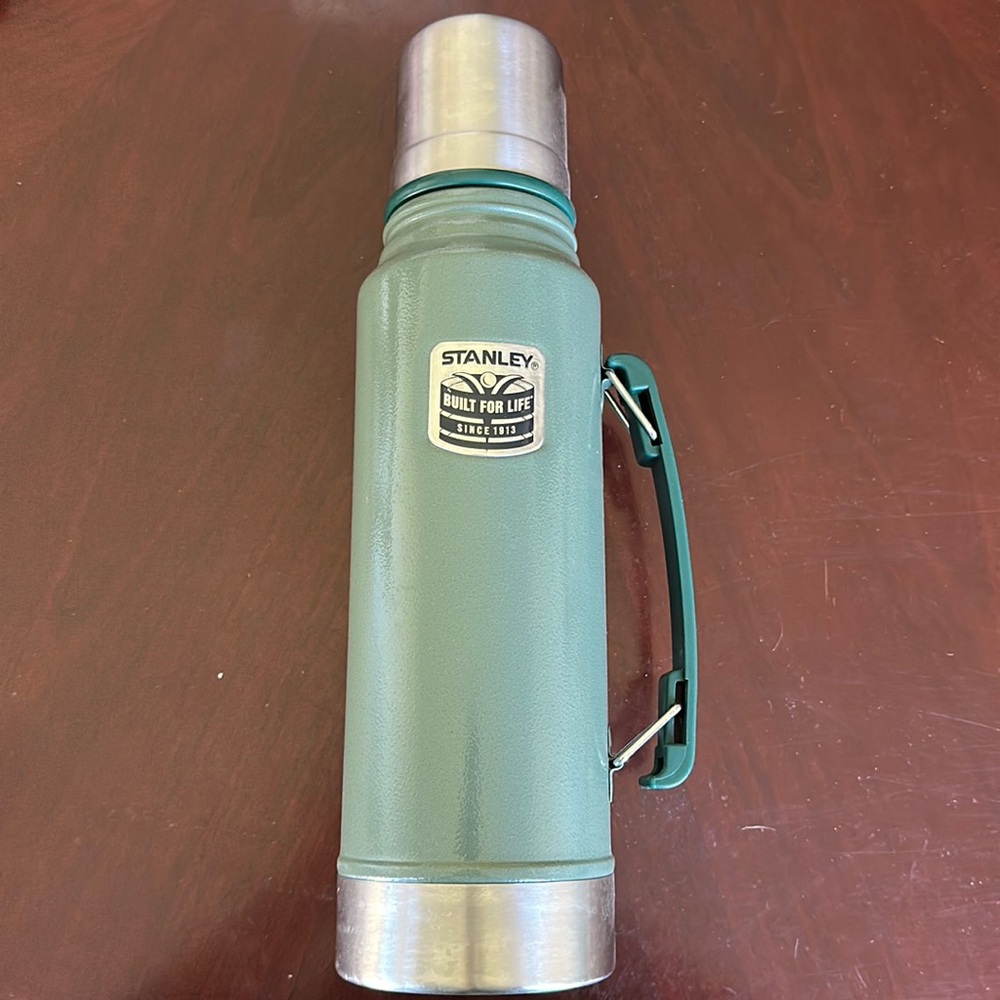 Stanley Classic Green Vacuum Bottle